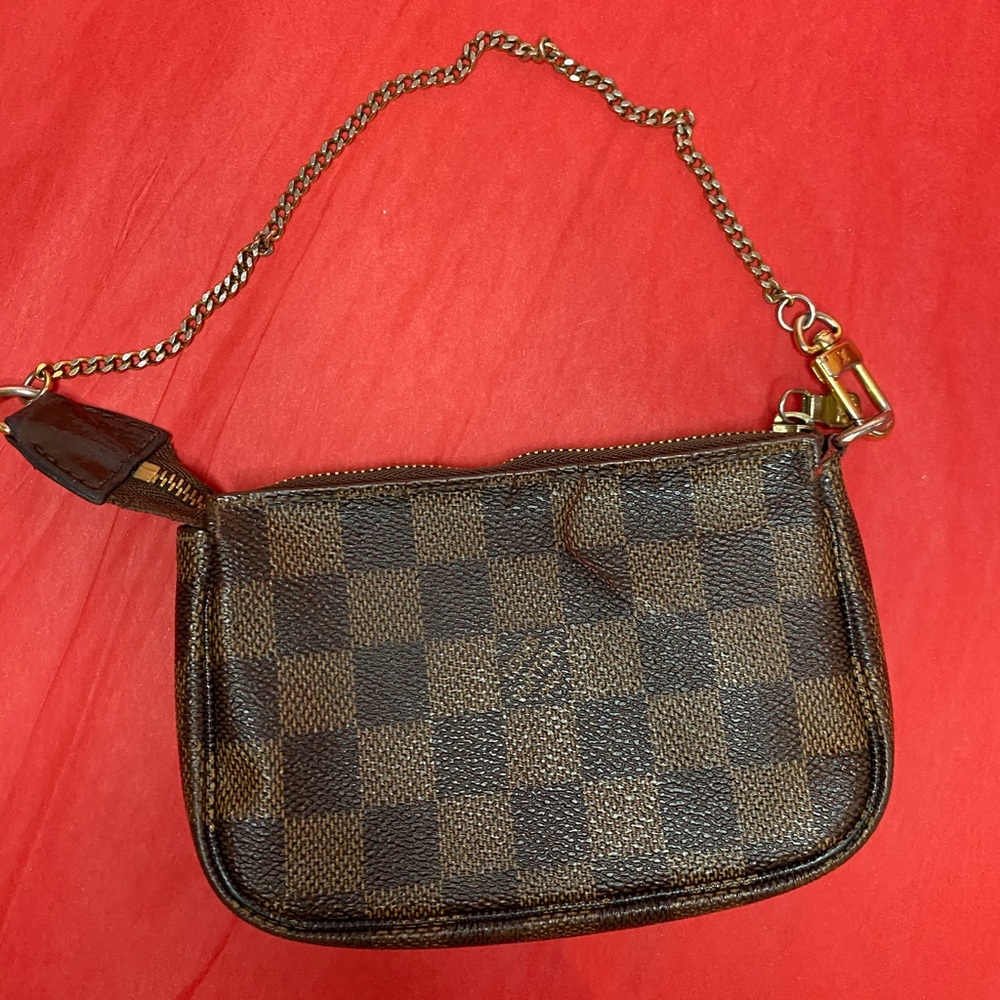 Louis Vuitton Damier Ebene Mini Pochette
